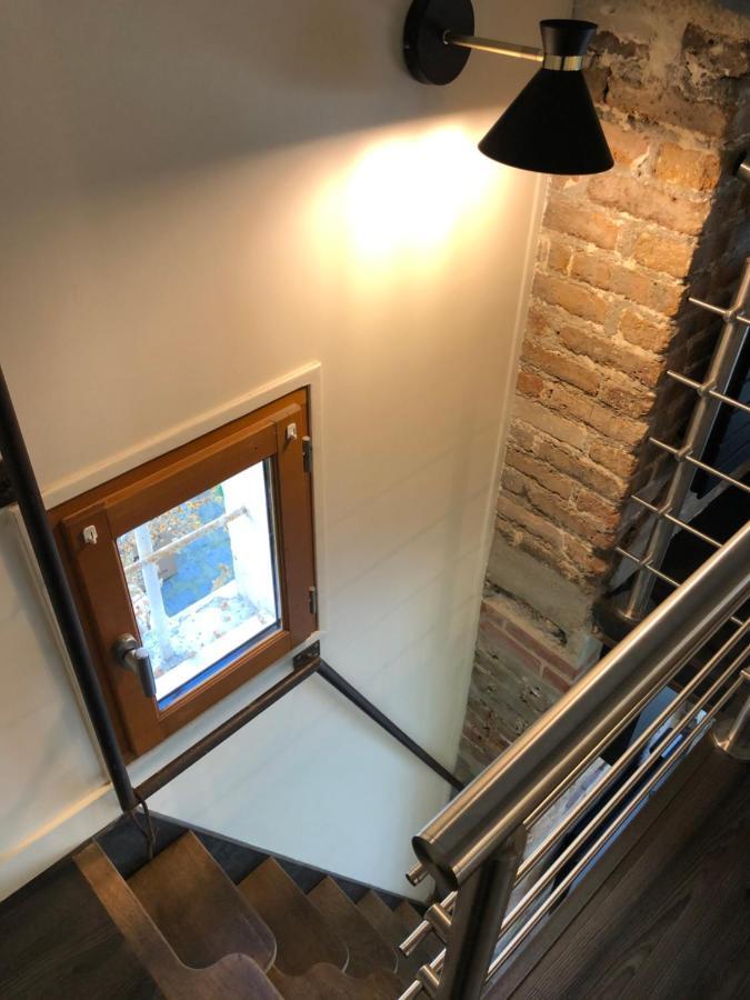 Suites Rive Gauche - Maison Montmartre - Chez Ludo Париж Экстерьер фото