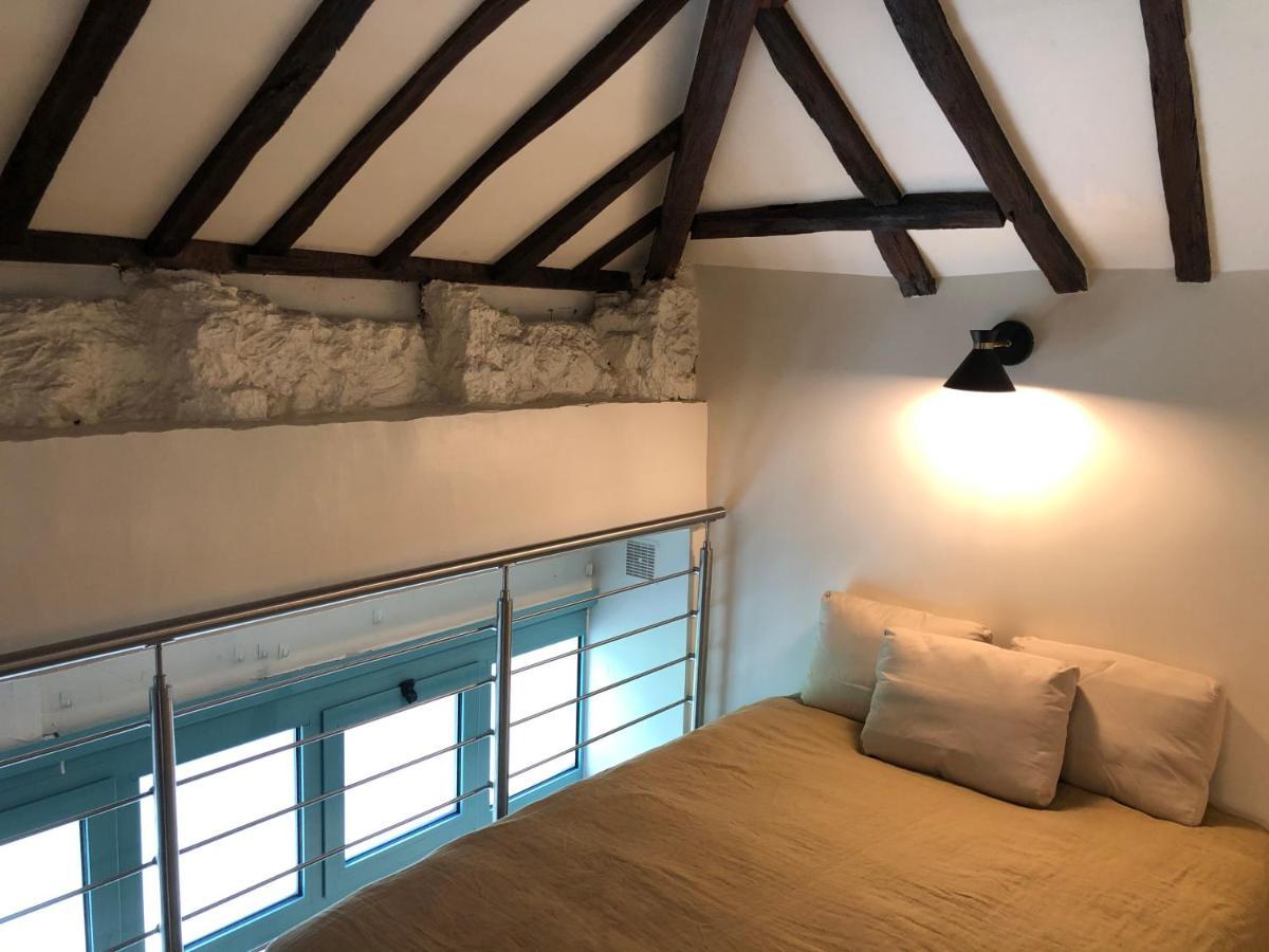 Suites Rive Gauche - Maison Montmartre - Chez Ludo Париж Экстерьер фото
